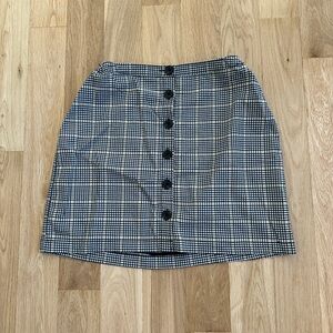 Abercrombie & Fitch Grey and White Pleated Mini Skirt